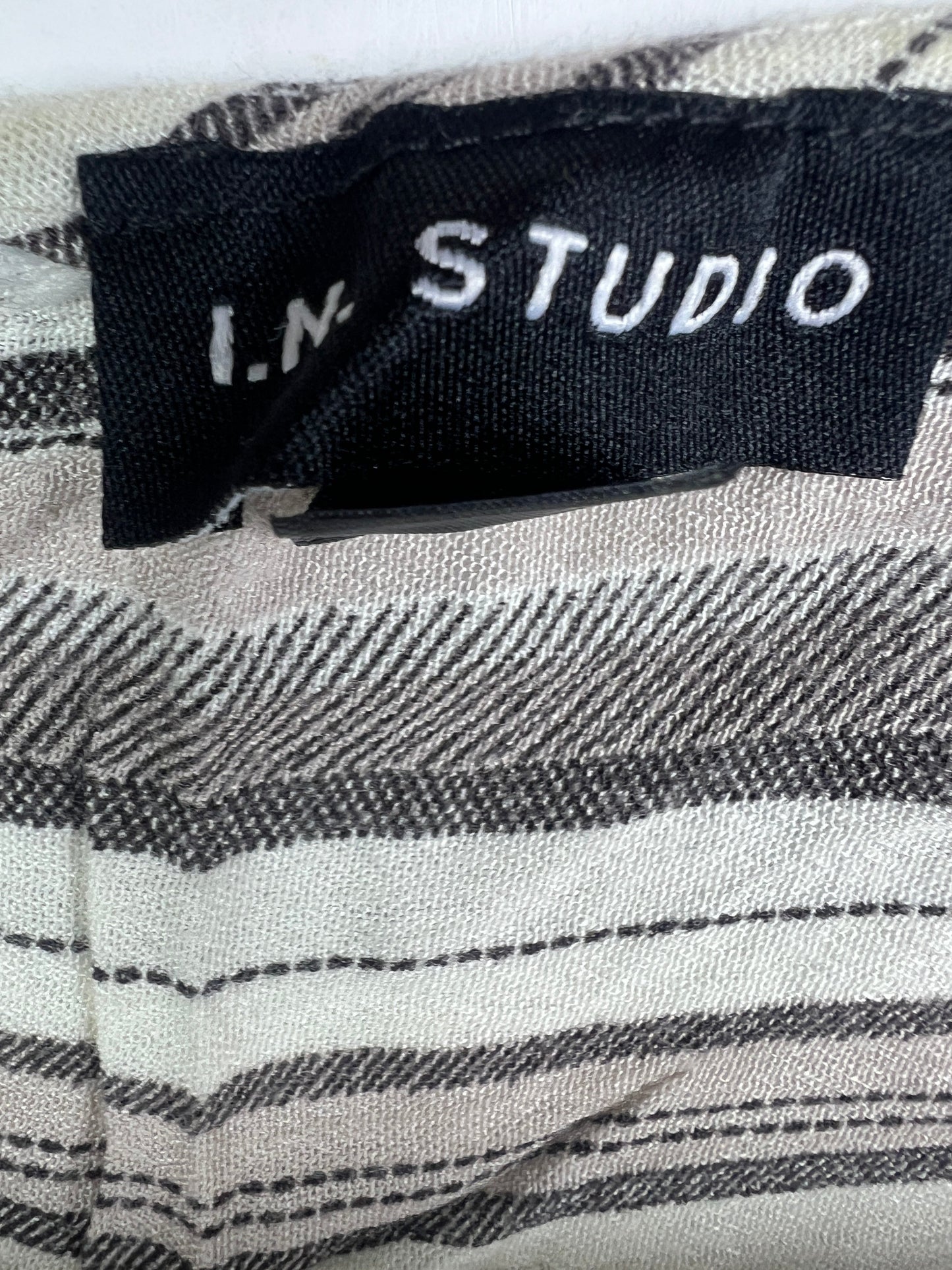 Studio Blouse (Women) (Medium)