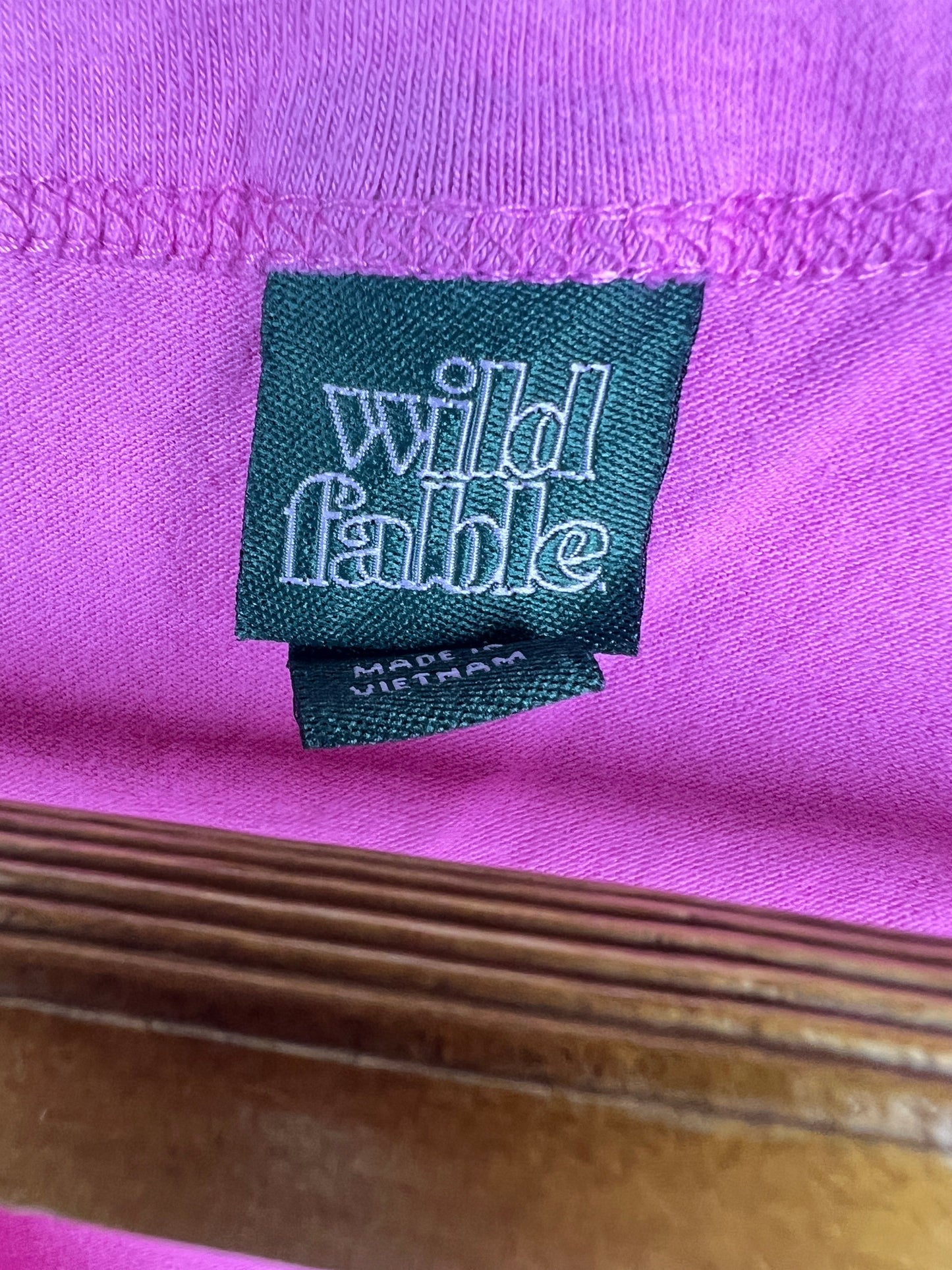 Wild Fable Crop T-Shirt (Women) (Small-Medium)