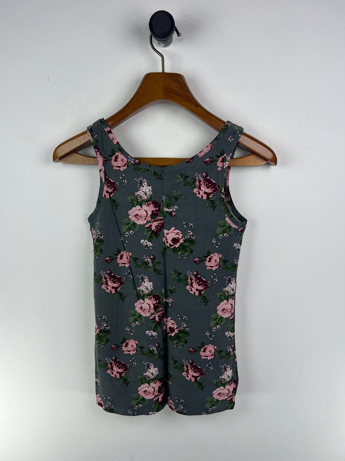 Rue 21 Tank Top (Women) (Medium)