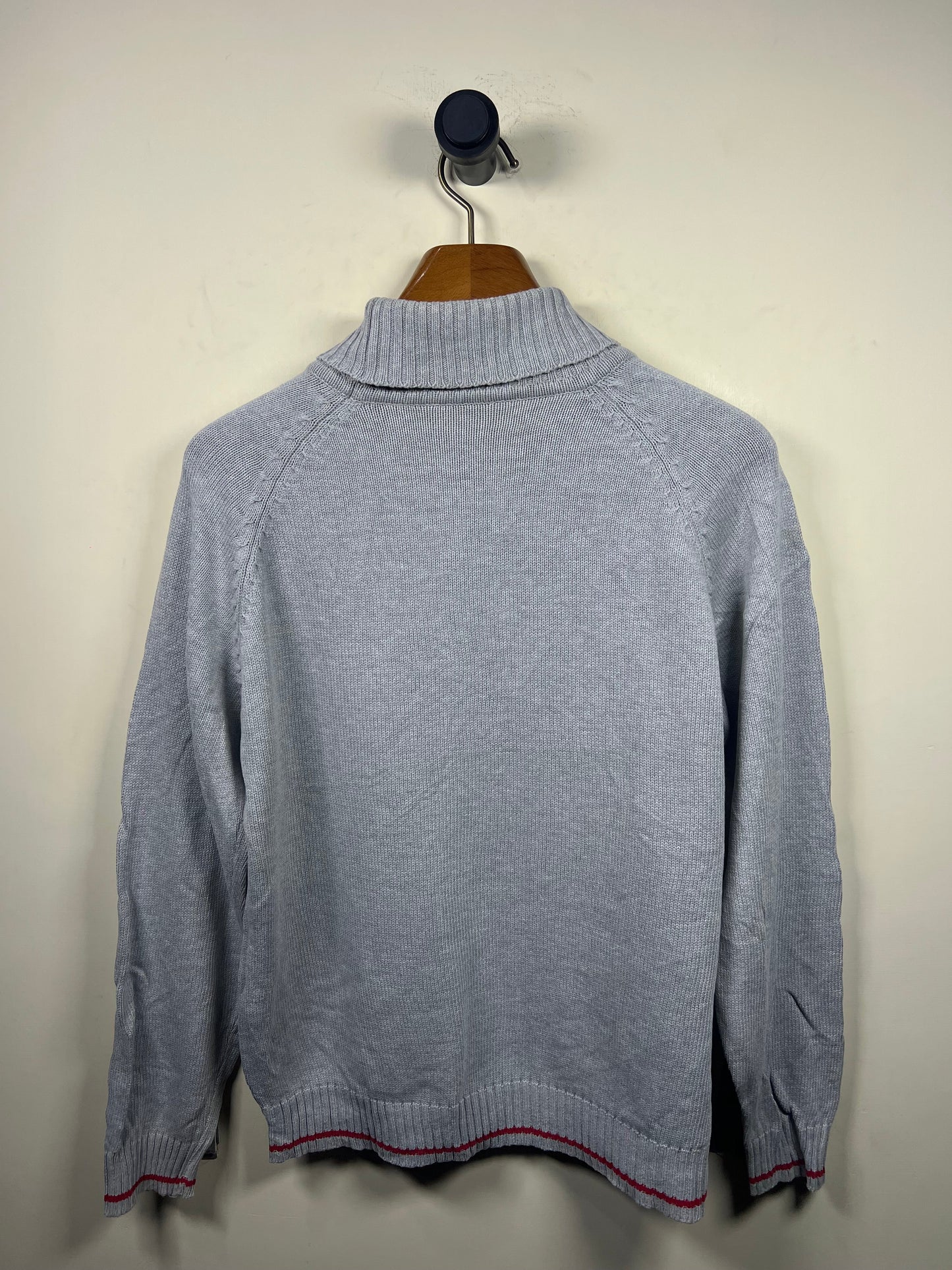 Turtle Neck Sweater (Medium)