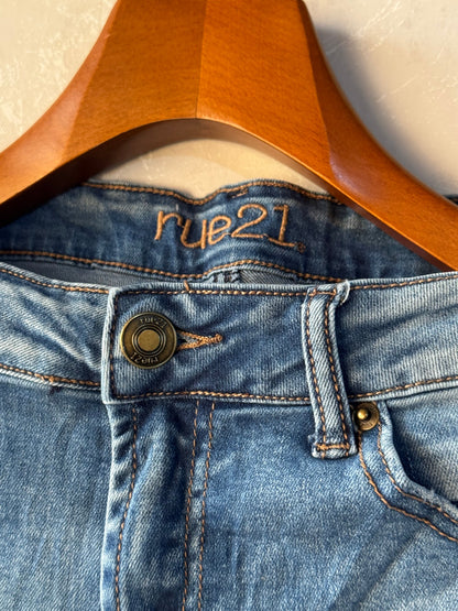 Rue 21 Jeans (Women) (Waist 32) (Medium)