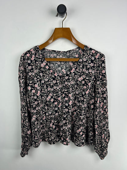 Blouse (Women) (Medium)