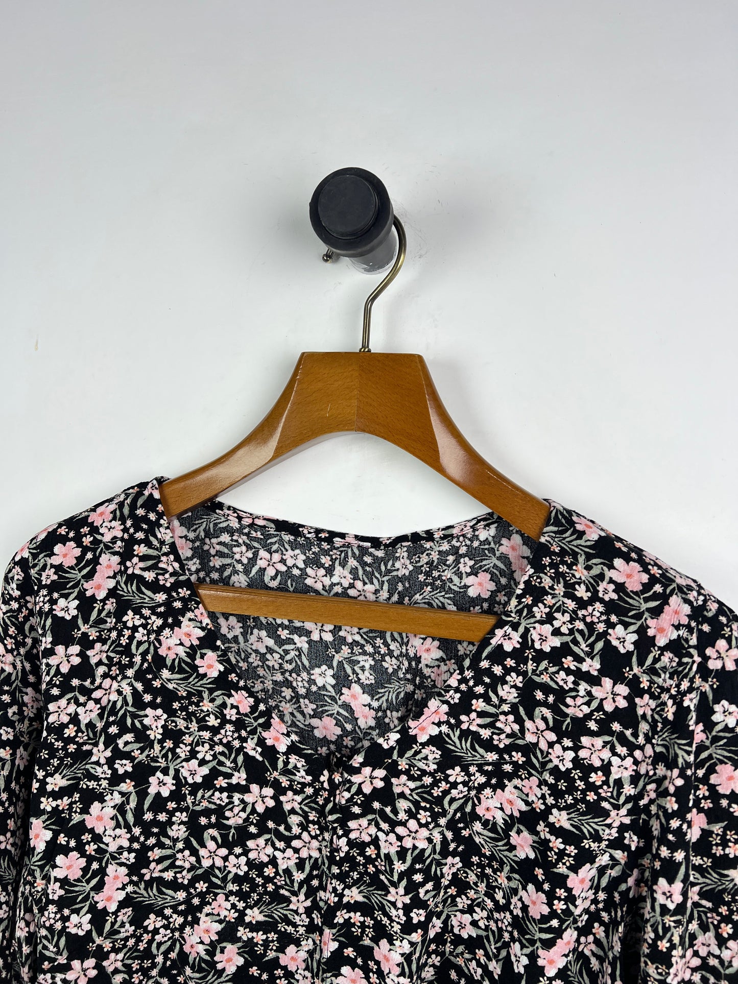 Blouse (Women) (Medium)