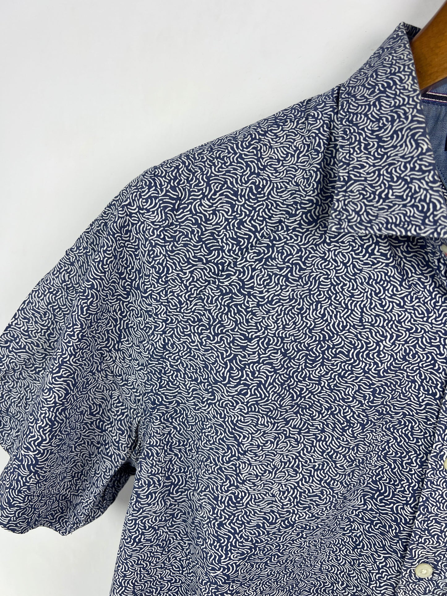 Tommy Hilfiger Shirt (Medium)
