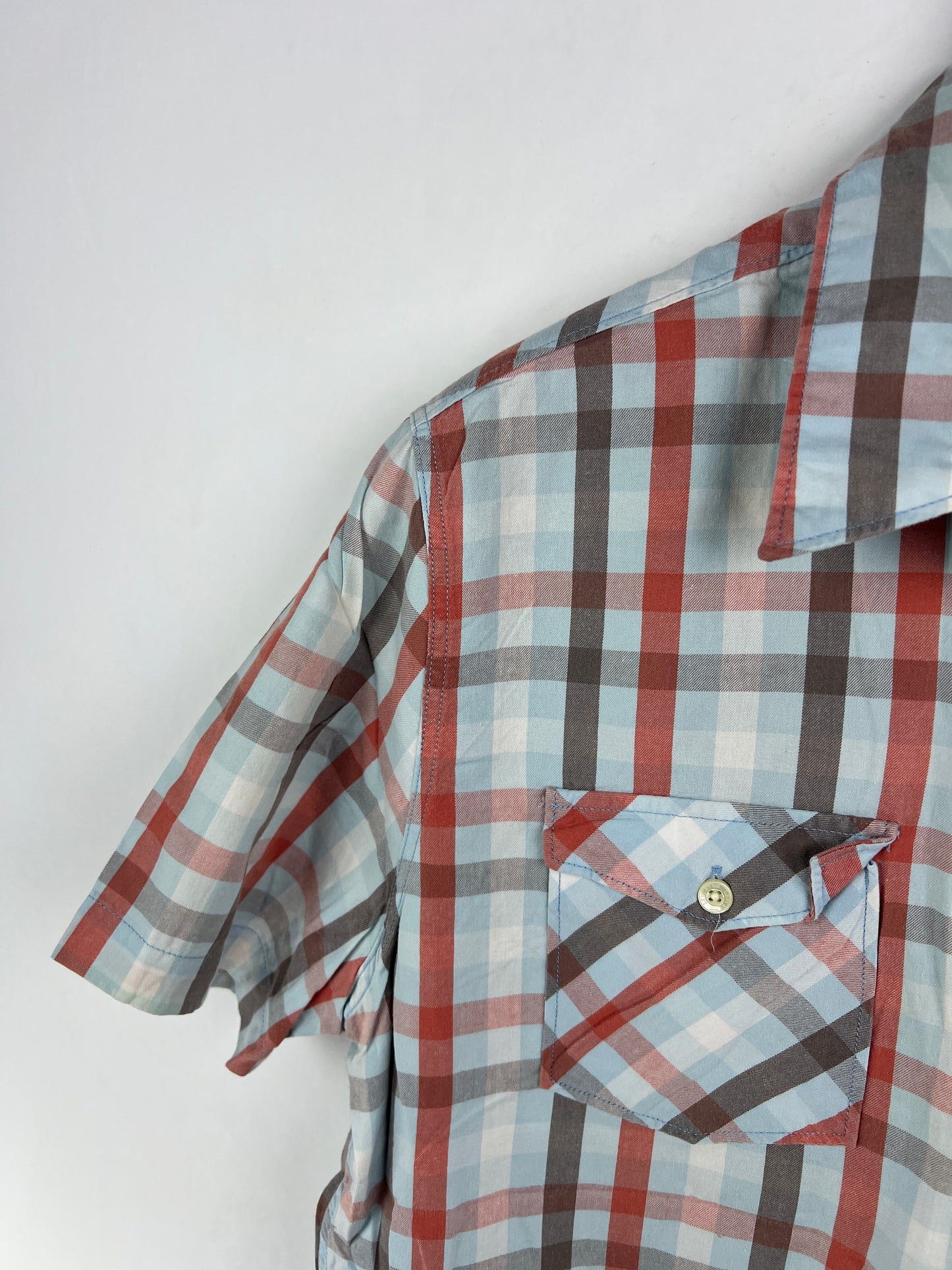 Levis Shirt (Medium)