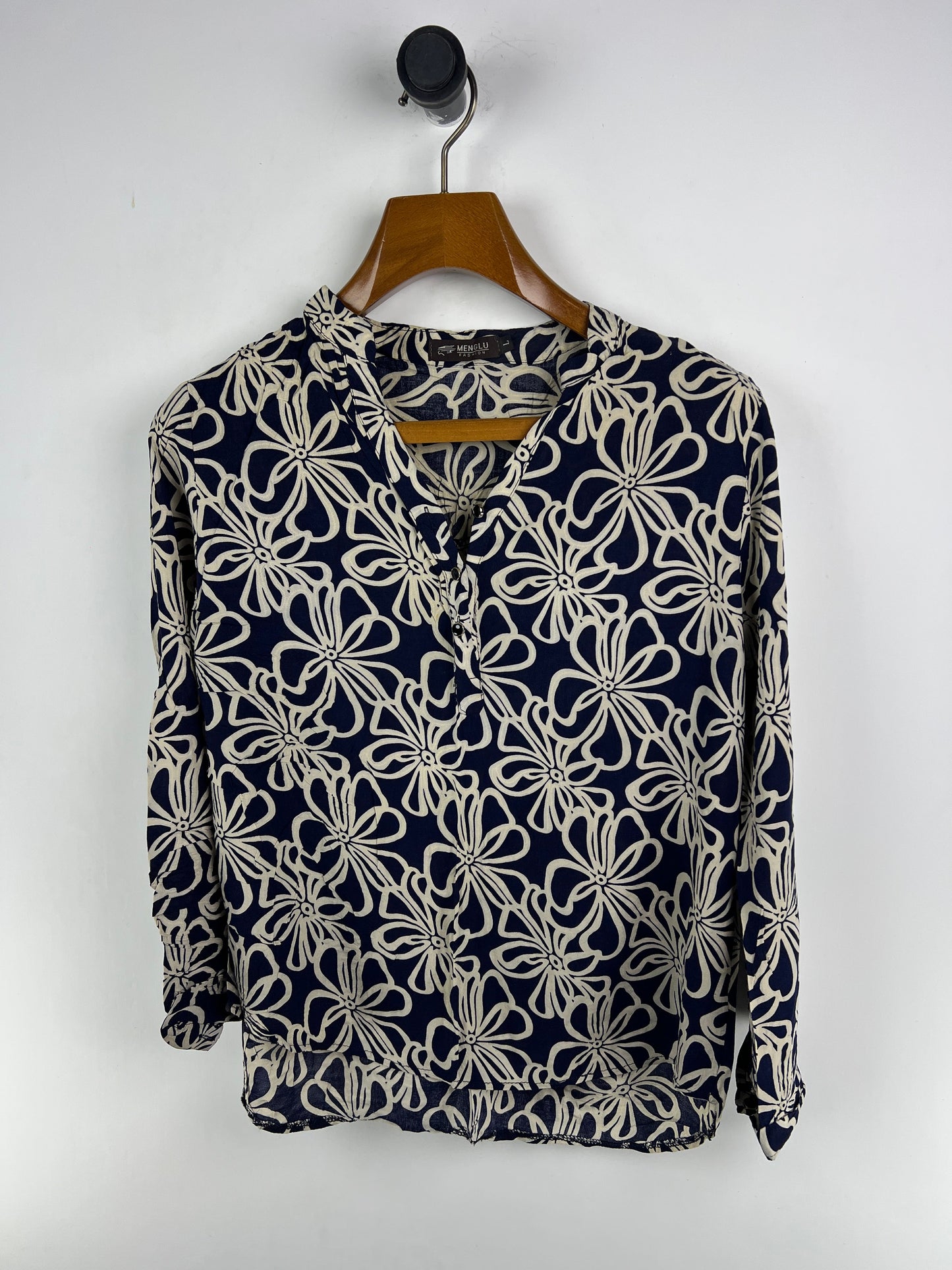 Menglu Blouse (Women) (Medium-Large)