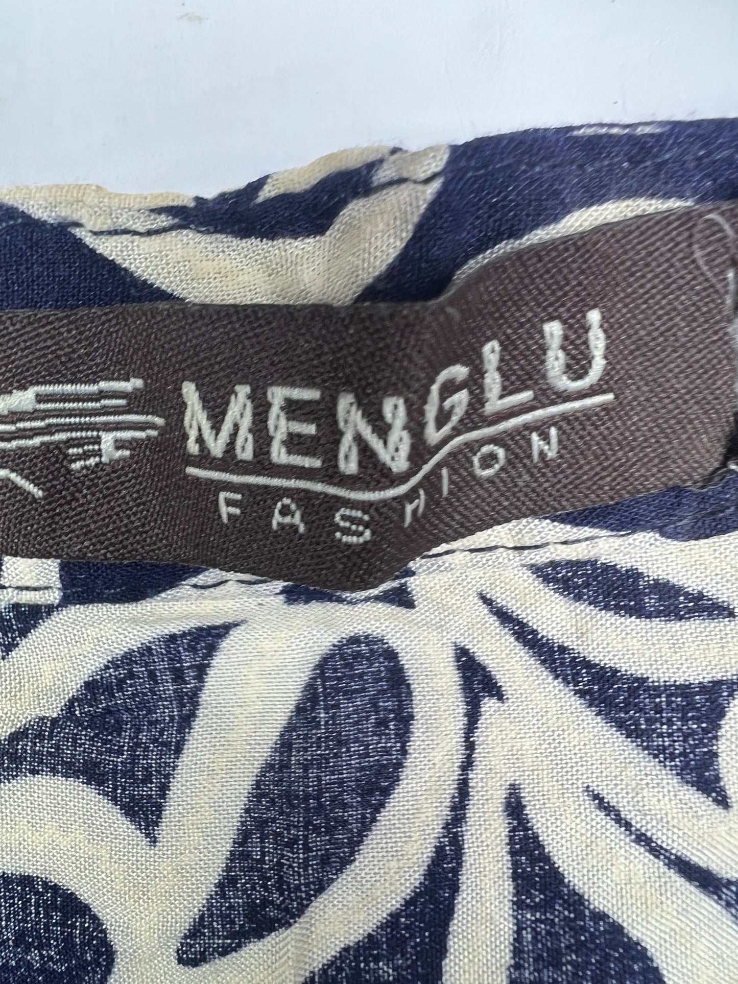 Menglu Blouse (Women) (Medium-Large)