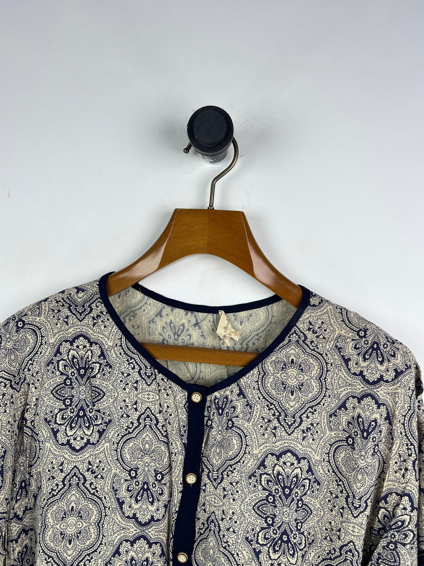 Hem Blouse (Women) (Medium)