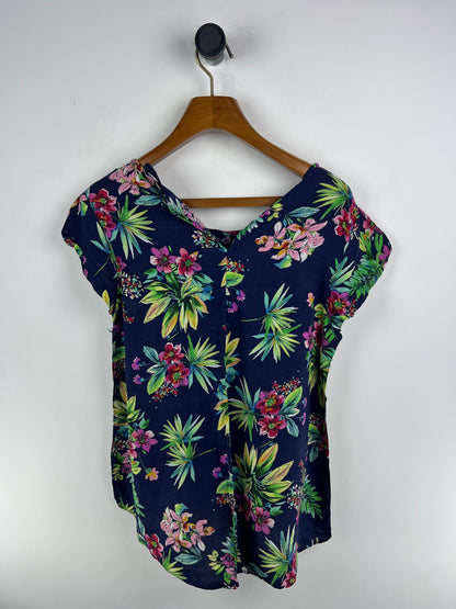 Blouse (Women) (Medium)