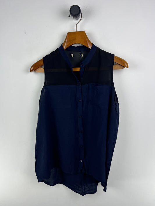 Blouse (Women) (Medium)
