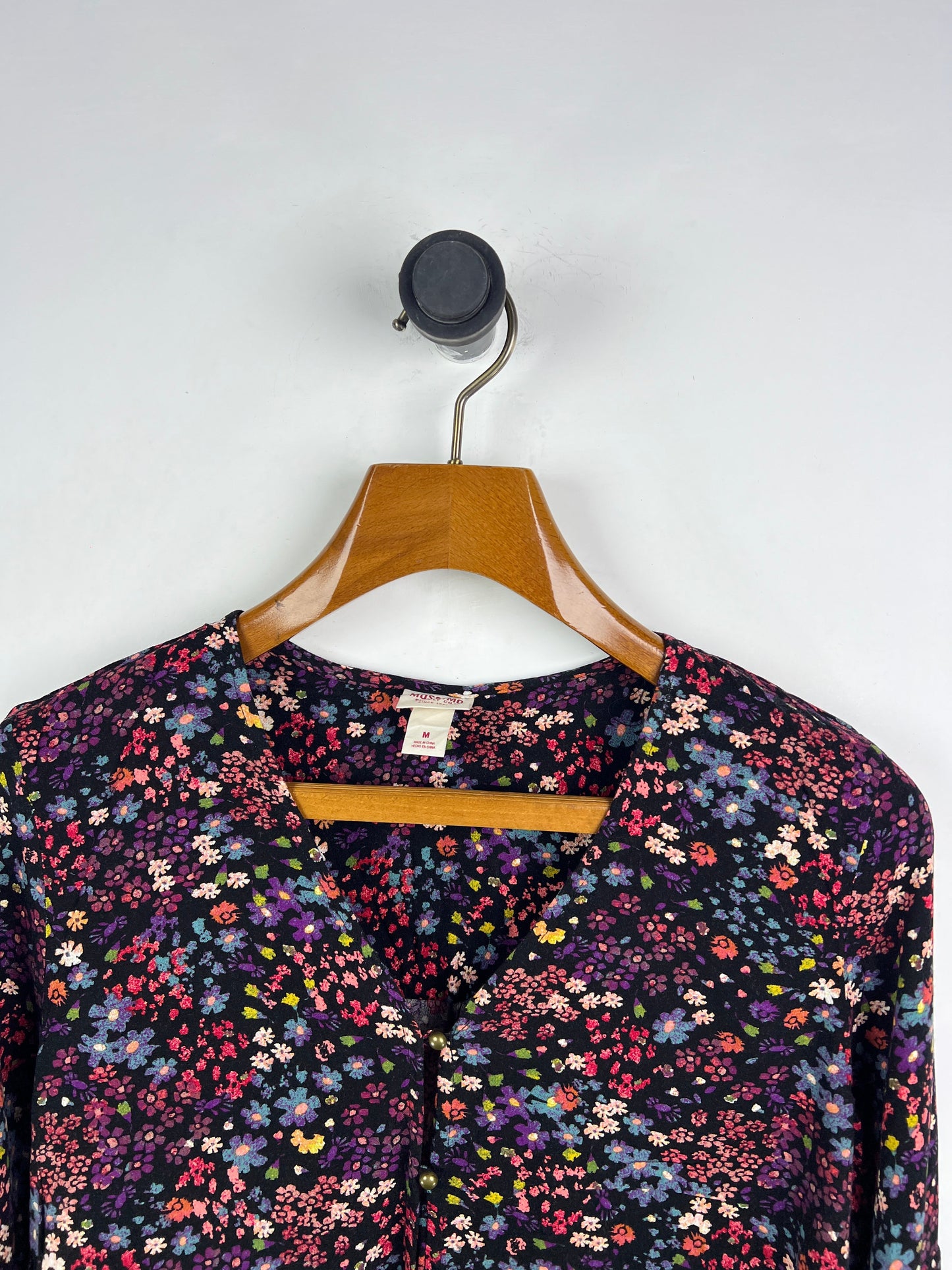 Mossimo Blouse (Women) (Medium)