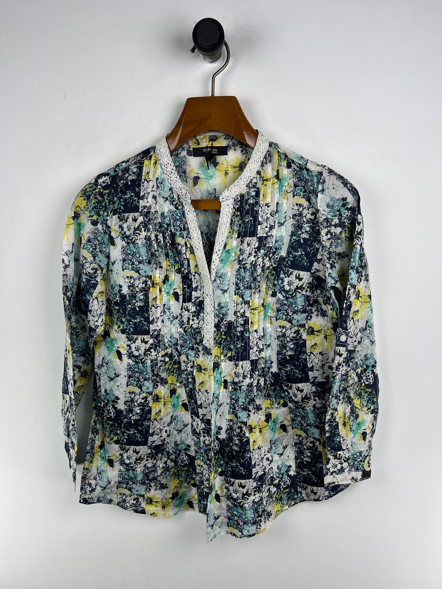 Style Blouse (Women) (Medium)