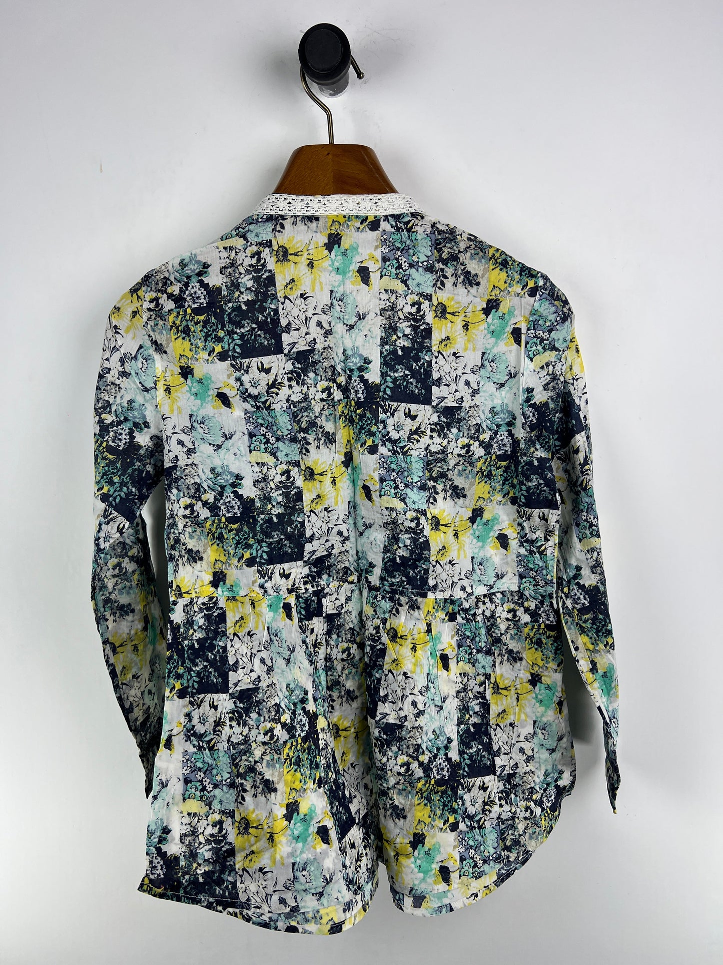 Style Blouse (Women) (Medium)