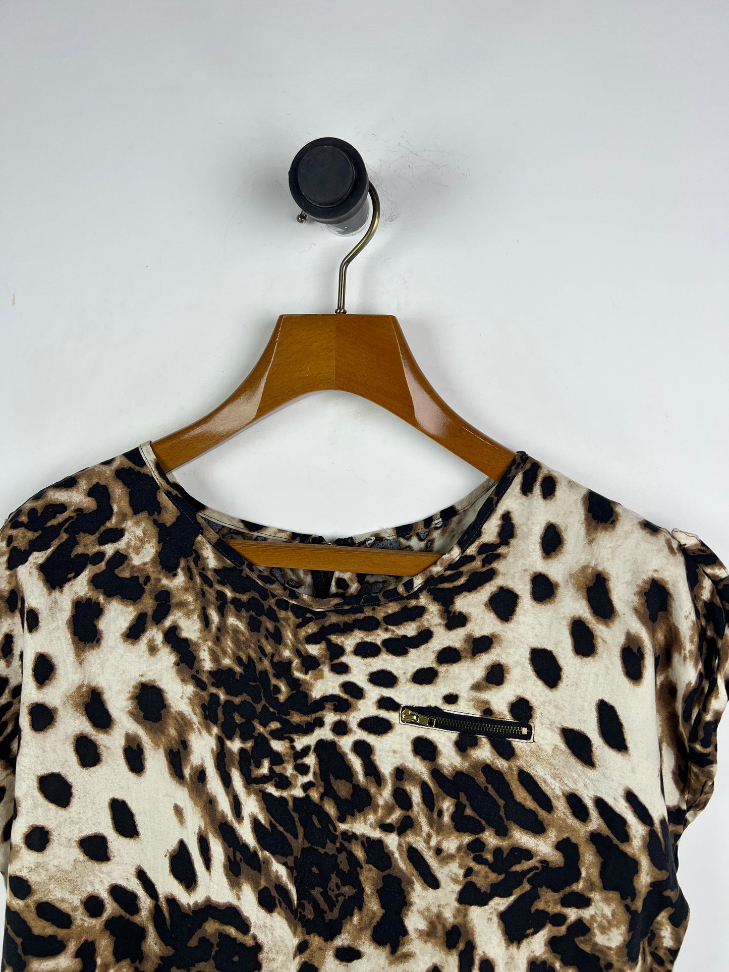 Blouse (Women) (Medium)