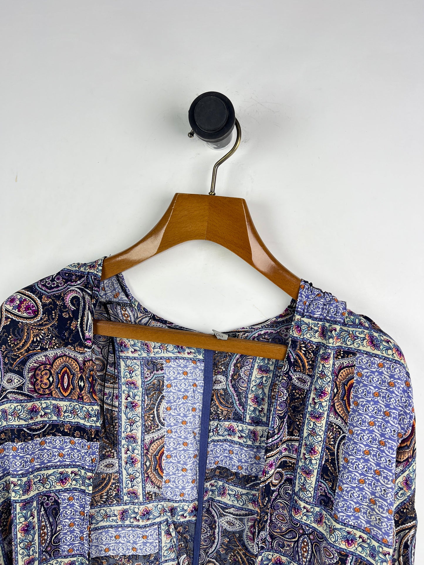 Cardigan (Women) (Medium-Large)