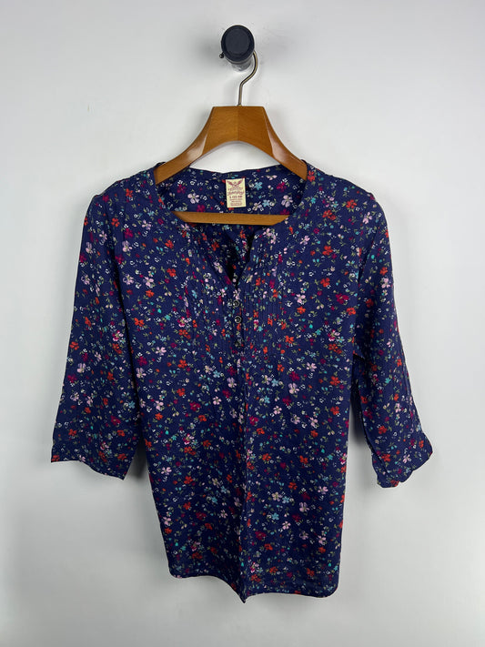 Faded Glory Blouse (Women) (Medium-Large)