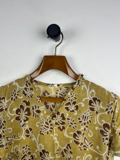 Blouse (Women) (Medium)