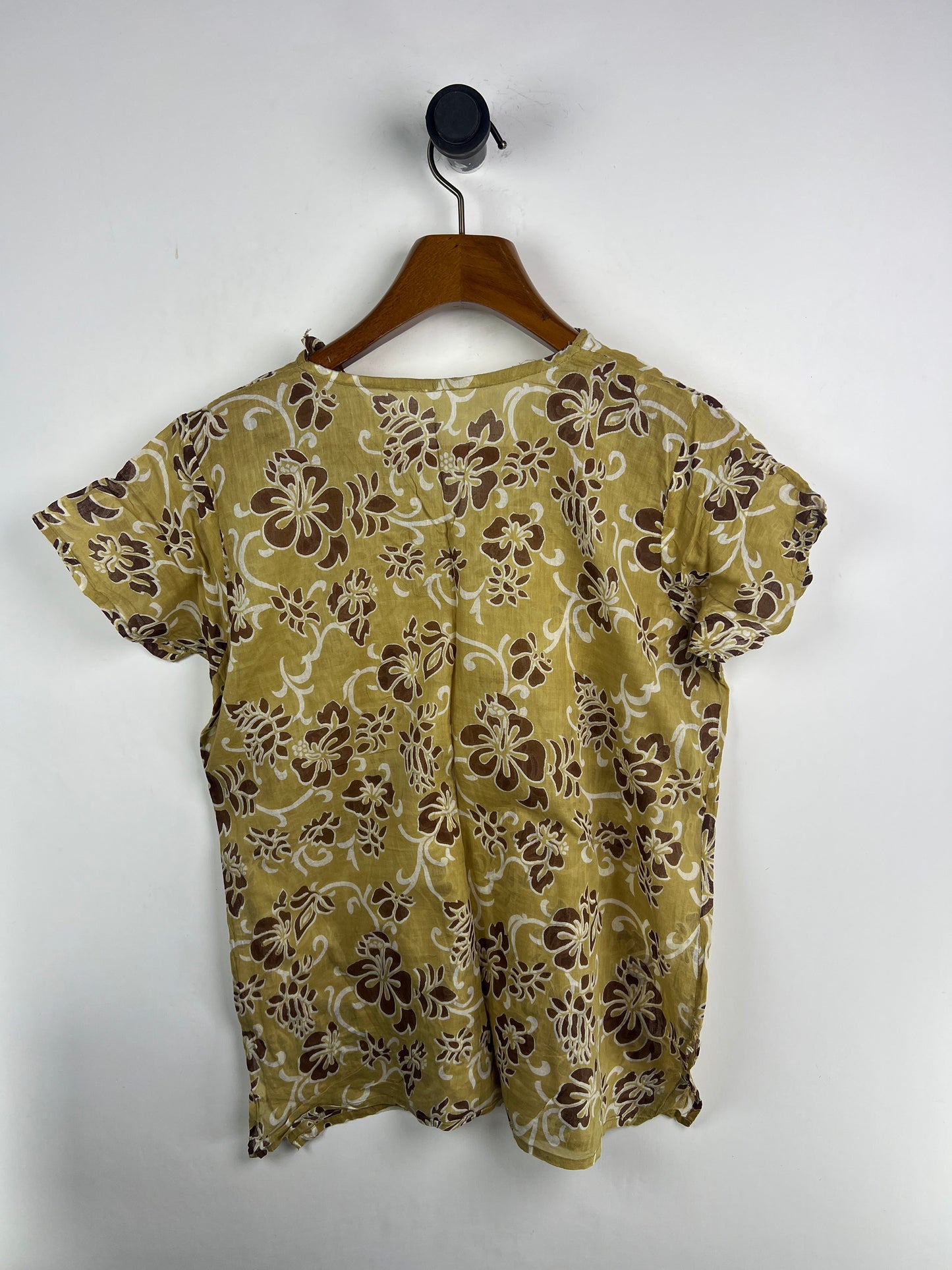 Blouse (Women) (Medium)