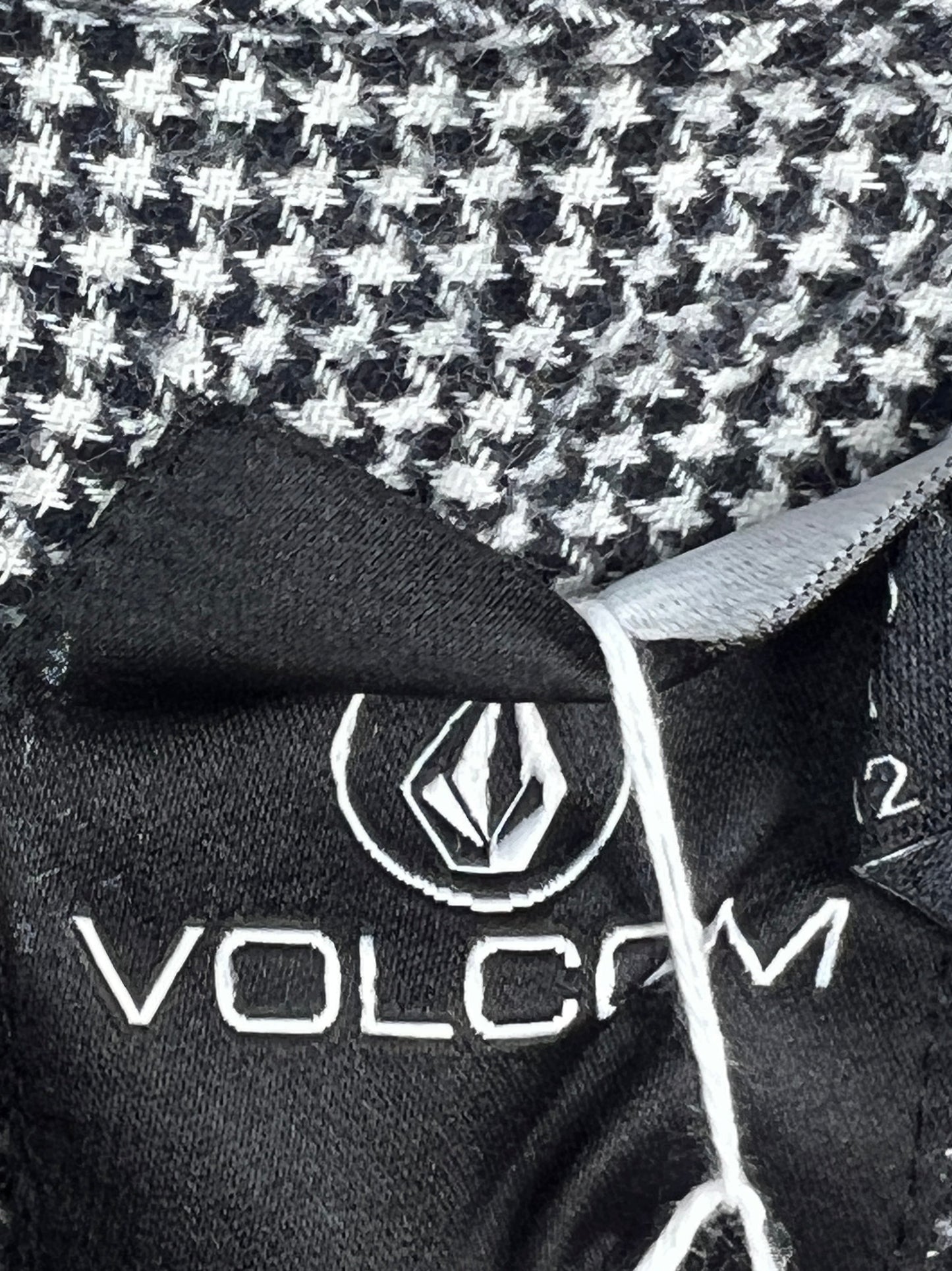 Volcom Shirt (Women) (Medium-Large)