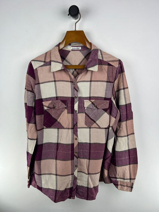 Maurices Shirt (Women) (Large/X-Large)