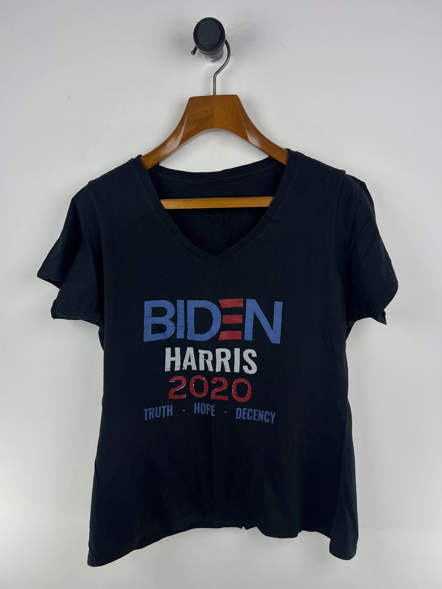 T-Shirt (Women) (Medium)