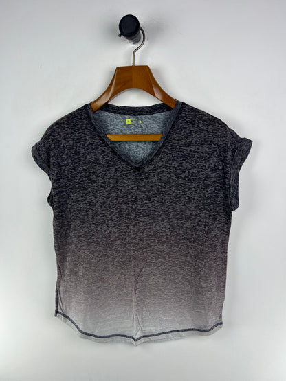 T-Shirt (Women) (Small-Medium)