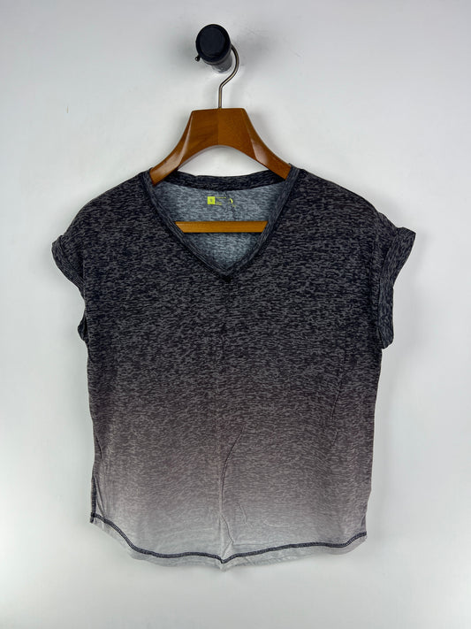 T-Shirt (Women) (Small-Medium)