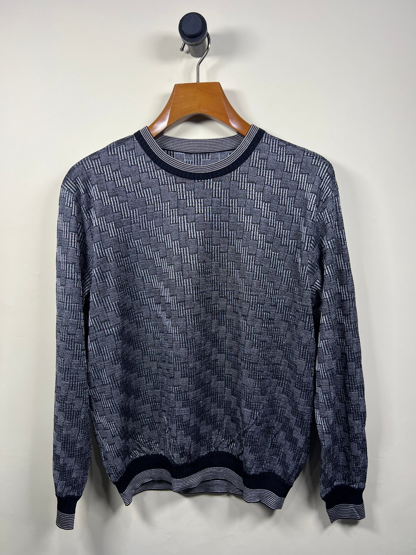 Sweater (Medium-Large)