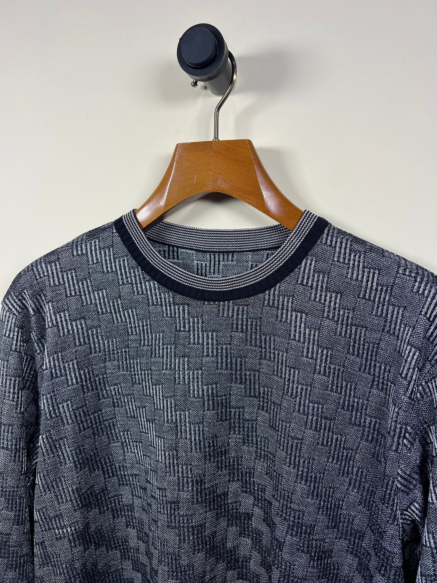 Sweater (Medium-Large)