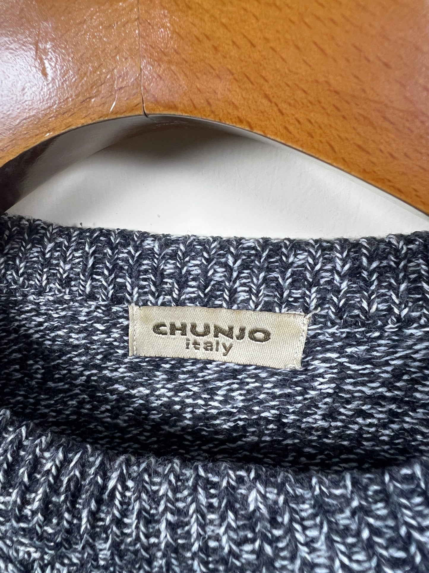 Chunjo Italy Knitted Sweater (Medium)