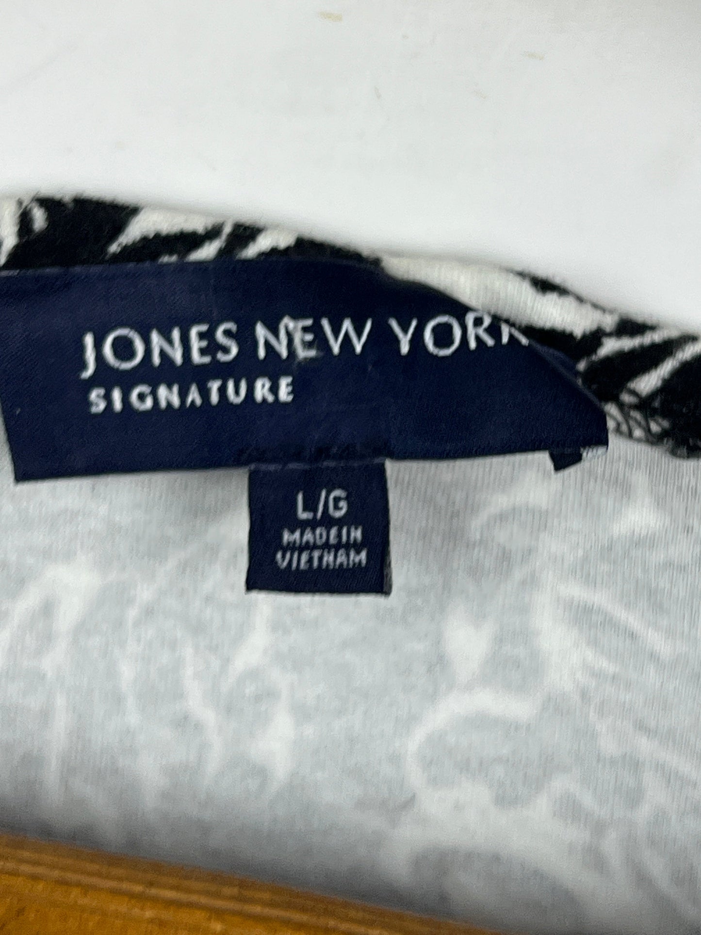 Jones NY Blouse (Women) (Medium-Large)