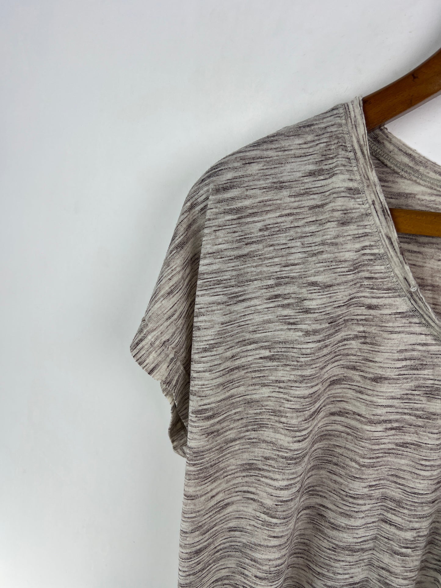 Faded Glory T-Shirt (Women) (Large)