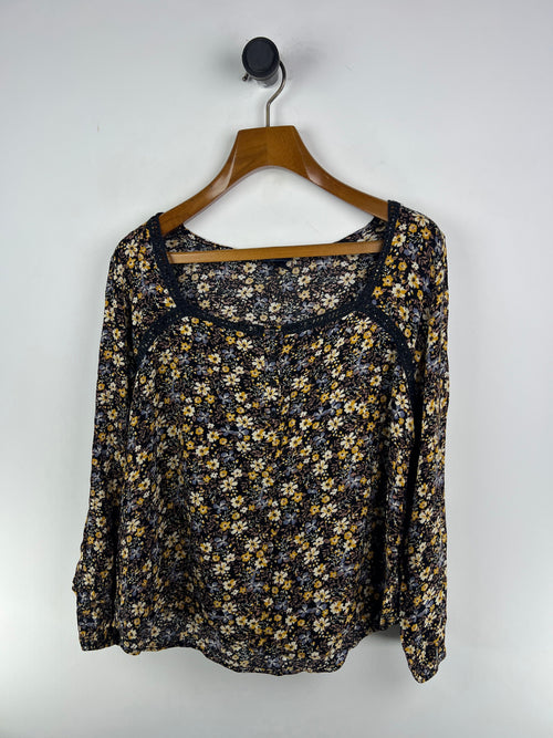 Day Trip Blouse (Women) (Medium-Large)