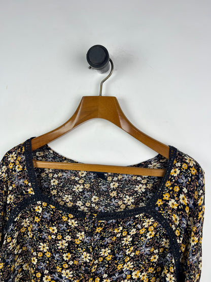 Day Trip Blouse (Women) (Medium-Large)