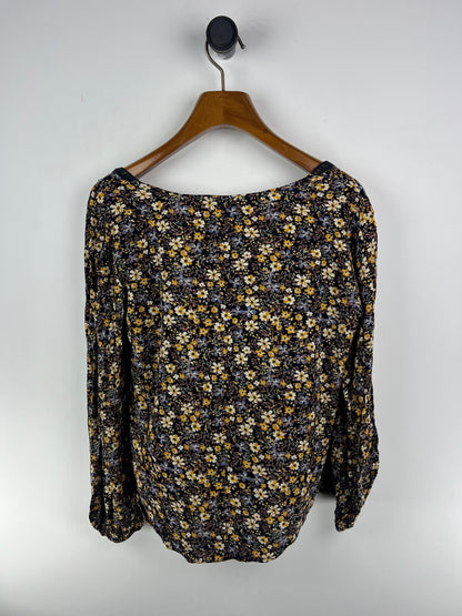 Day Trip Blouse (Women) (Medium-Large)