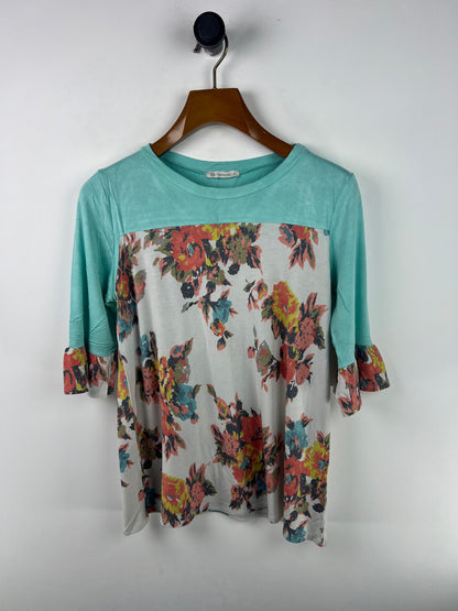 Veveret Blouse (Women) (Medium-Large)