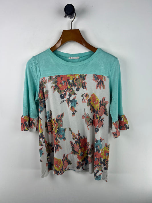 Veveret Blouse (Women) (Medium-Large)